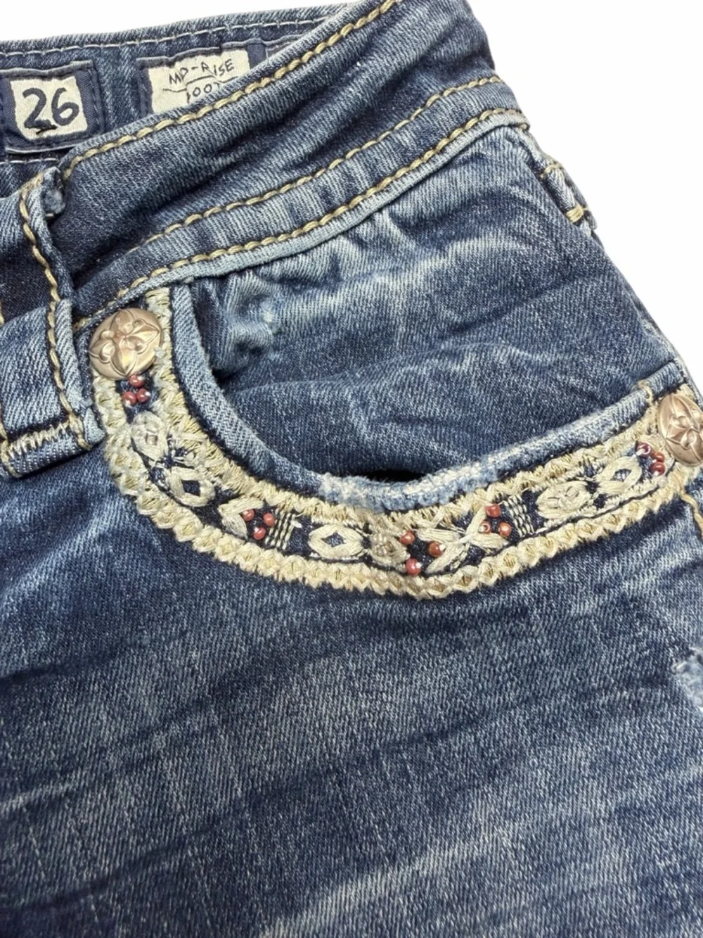 Miss Me Mid Rise Bootcut jeans embroidered metallic gold patch women’s 26 - Picture 6 of 16